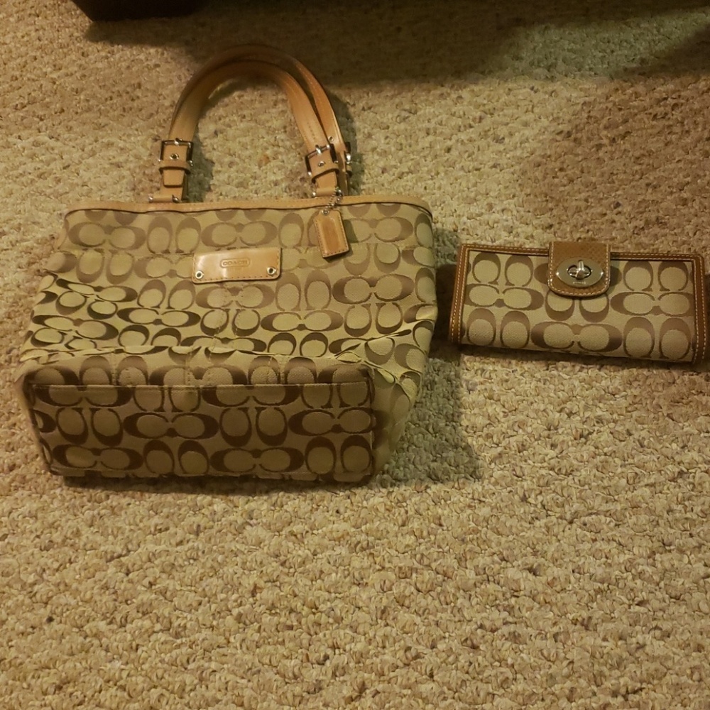 Coach purse and matching Wallet